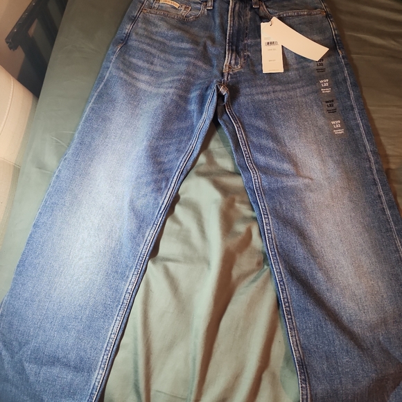 jeans - Picture 2 of 3